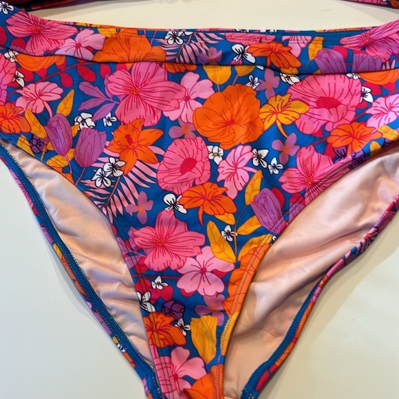 CUPSHE Bikini 2 Piece Swimsuit High Waisted Bottom Floral Print Ruffle V Neck L - Picture 8 of 12